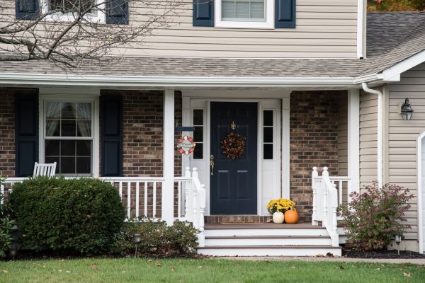 Cost of Front Deck Construction in Dover